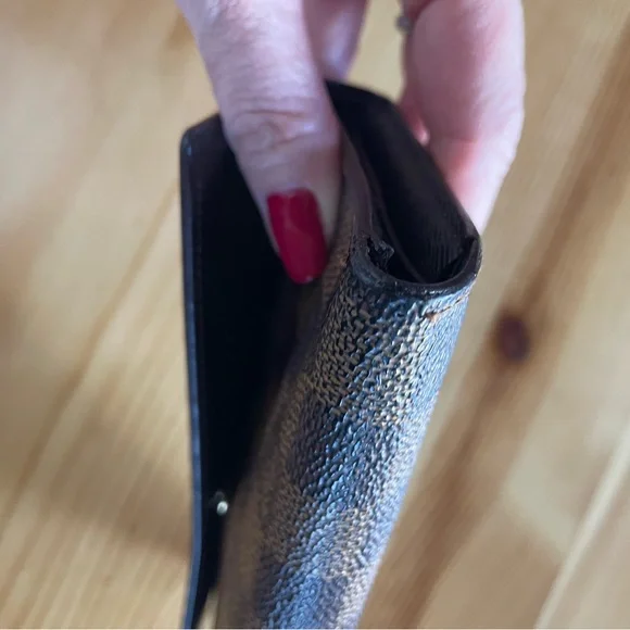 Louis Vuitton Damier Wallet GUC - Picture 8 of 15